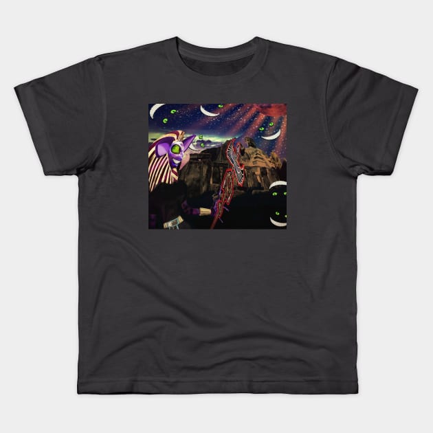 The Cheshire Bastet Kids T-Shirt by Erik Morningstar 